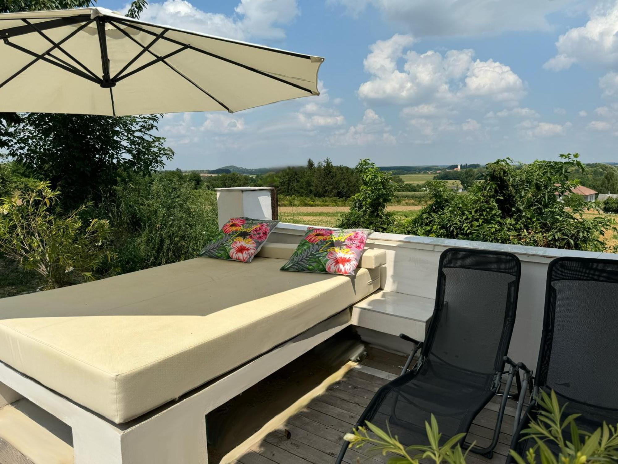 Apartment Borbara Pazmandfalu